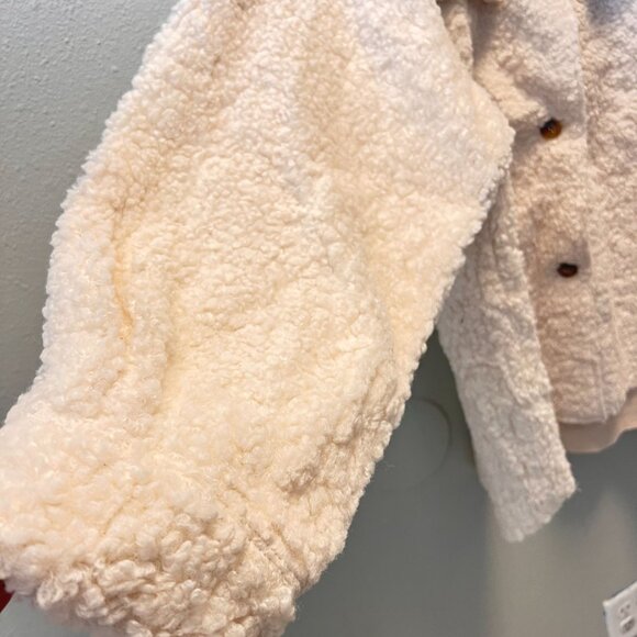 Davi & Dani Womens Cream Sherpa Jacket With Button Front & Long Sleeves - Picture 3 of 10